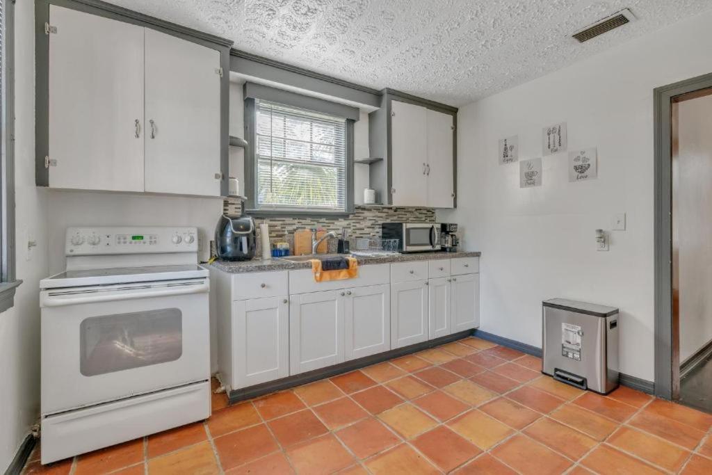 Comfy Pet Friendly Home In Jacksonville Mins To Downtown'S Bagian luar foto